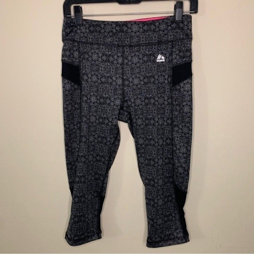 RBX Capri Patterned Leggings Size Medium